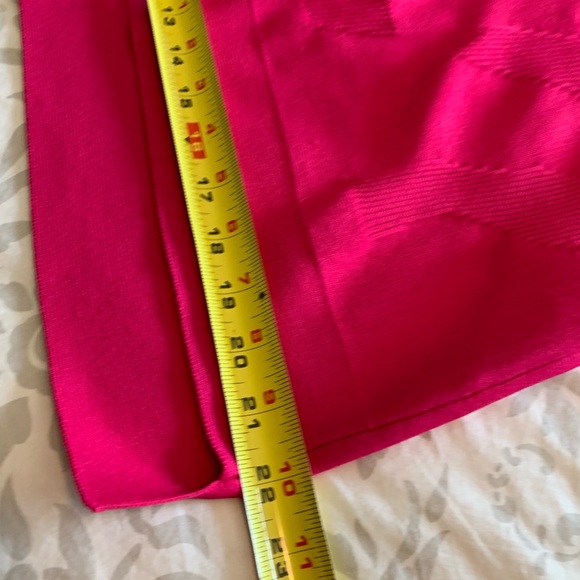 Joseph Ribkoff Size M Fuscia top - Picture 6 of 9